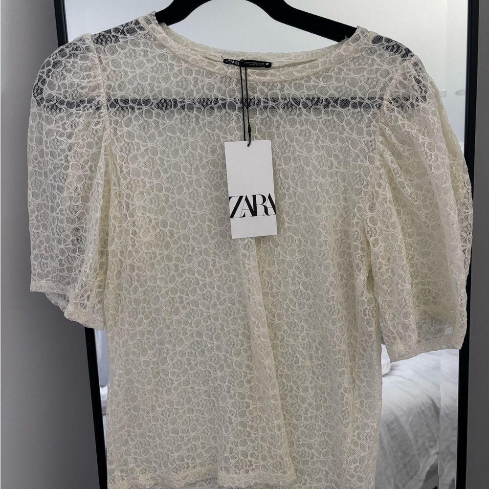 Zara Cream Lace Puff-Sleeve Blouse